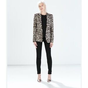 GORGEOUS Zara Leopard Print Blazer - Size Large NWOT 🖤